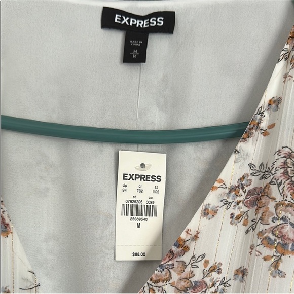 NWT Express Floral Maxi Wrap Dress M Boho Flutter Sleeve High-Low Hem $88 Cream - Picture 2 of 7